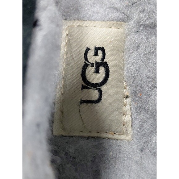 UGG Women's Slipper Moccasin Style Black Suede Sz 8 Indoor Outdoor Rubber Soles - Picture 13 of 13